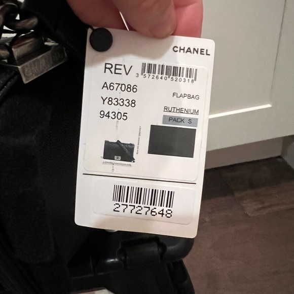 🚫SOLD🚫AUTHENTIC BRAND NEW IN BOX Chanel boy bag - Picture 2 of 8